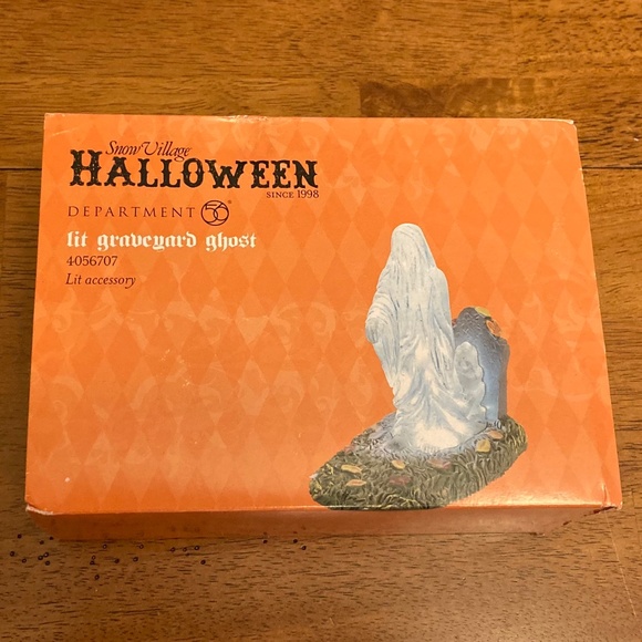 Department 56 Lit Graveyard Ghost - Picture 1 of 5